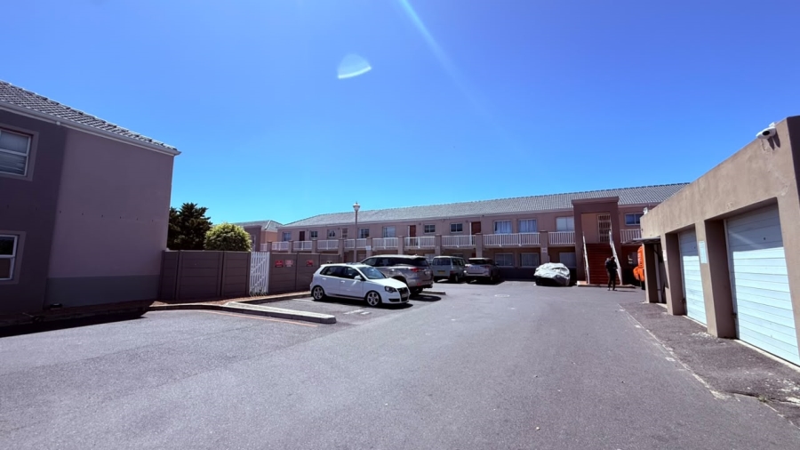 2 Bedroom Property for Sale in Parklands Western Cape